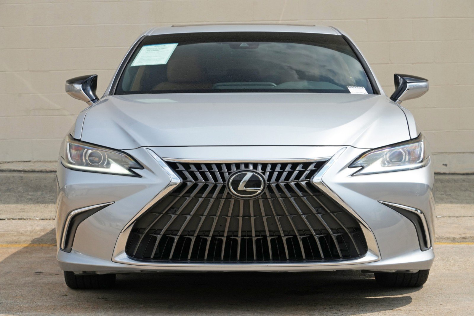 Used 2024 Lexus ES 350 w/ Premium Package FWD image 7