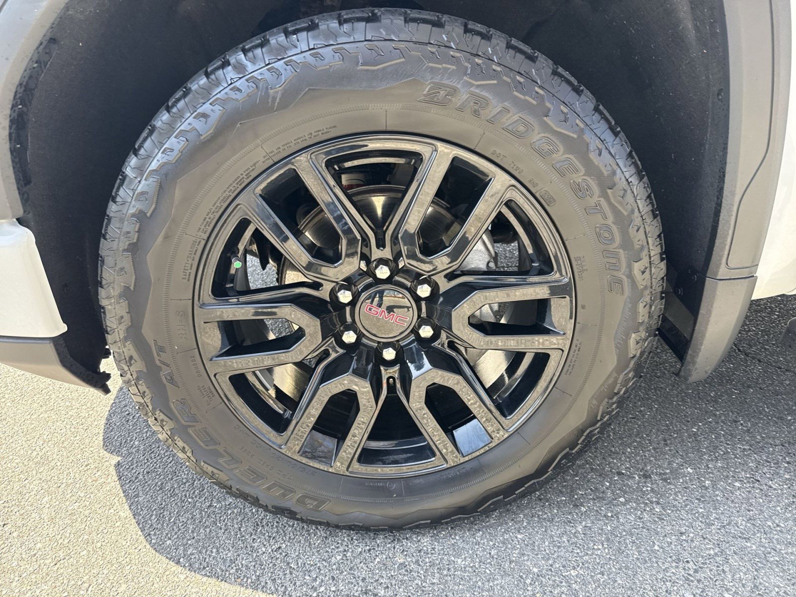 Used 2024 GMC Sierra 1500 Elevation image 12