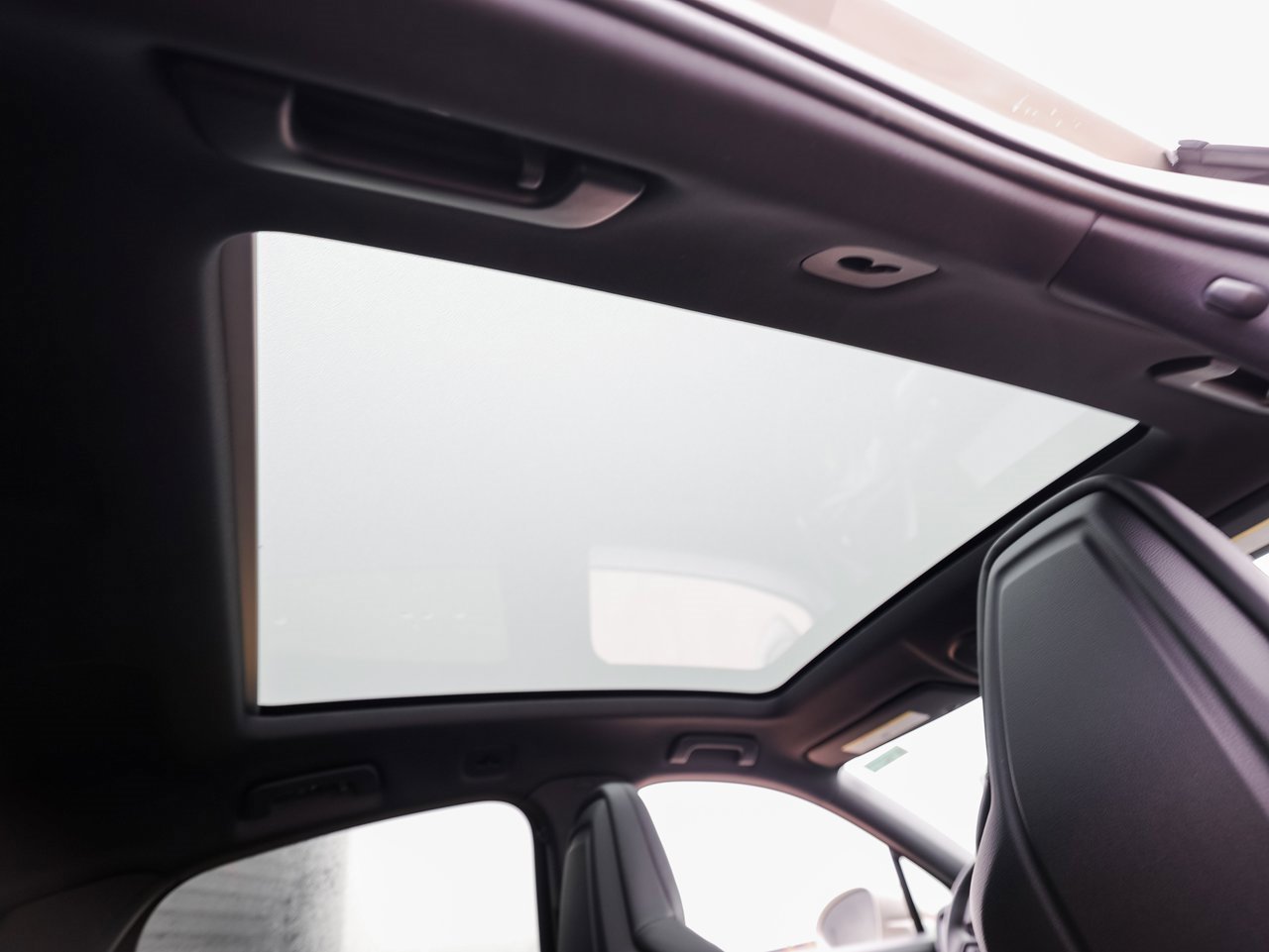 New 2026 Porsche Cayenne E-Hybrid Coupe image 31