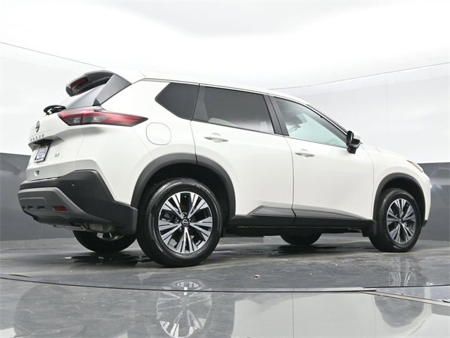 Used 2023 Nissan Rogue SV image 27