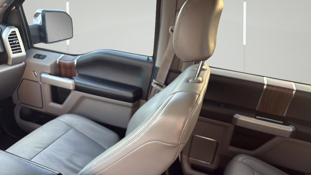 Used 2015 Ford F150 Lariat w/ Equipment Group 502A Luxury image 51