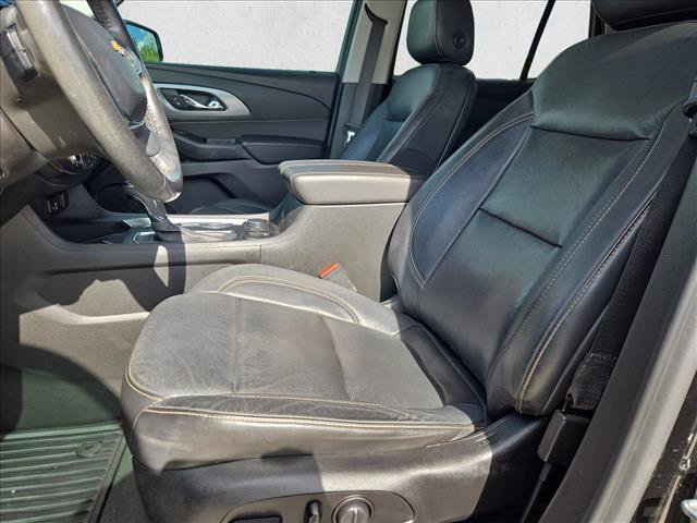 Used 2020 Chevrolet Traverse Premier FWD image 13