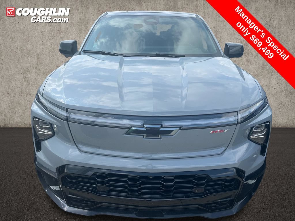 Used 2025 Chevrolet Silverado EV RST AWD/4WD image 8