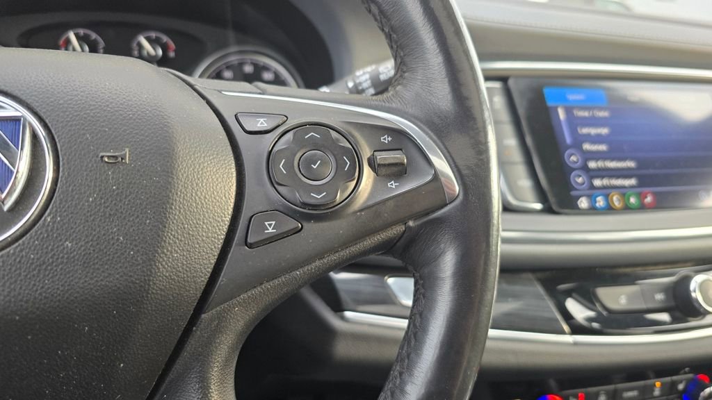 Used 2020 Buick Enclave Premium w/ Sun and Sites Package image 13