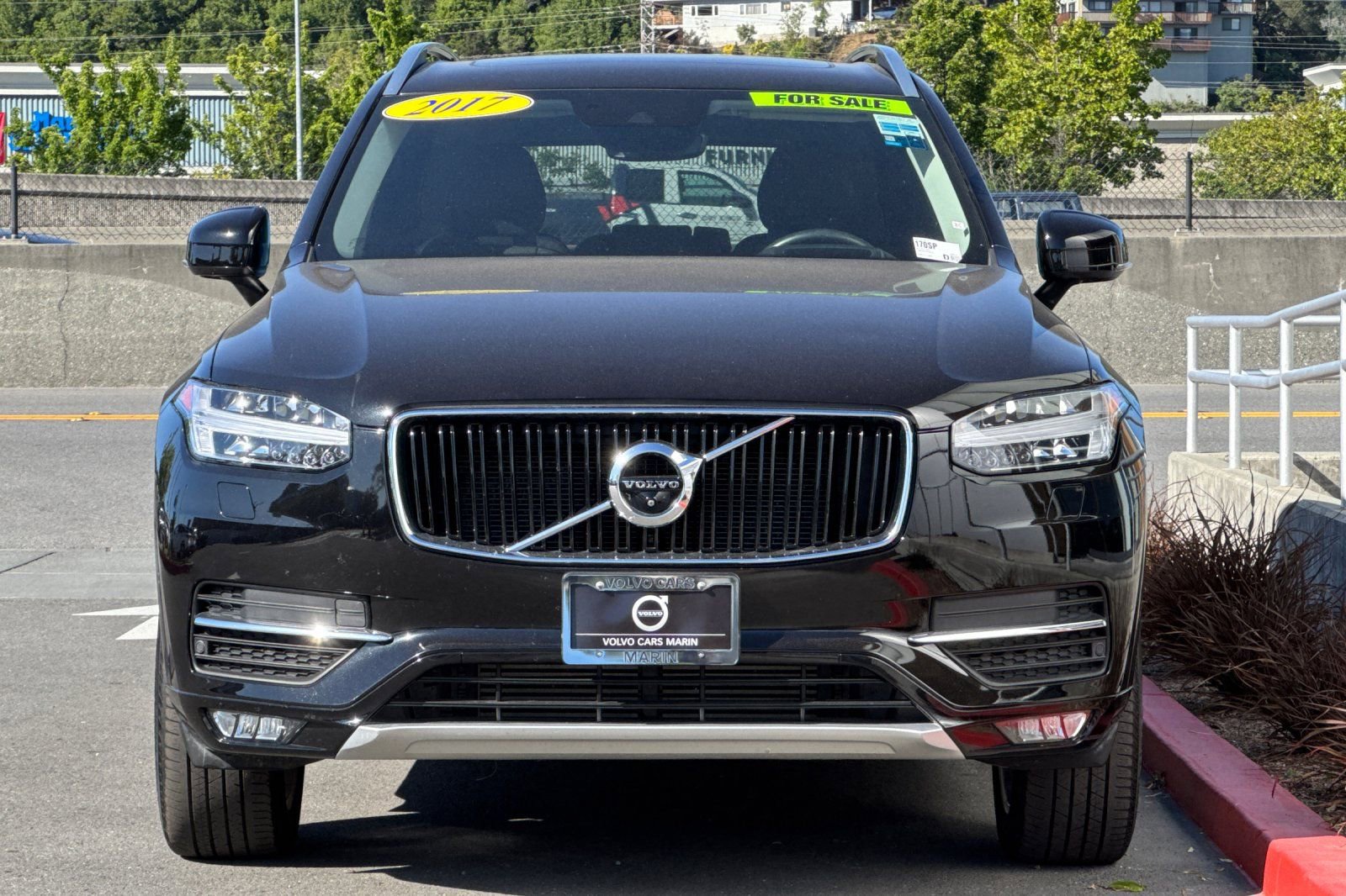 Used 2017 Volvo XC90 T6 Momentum AWD/4WD image 10