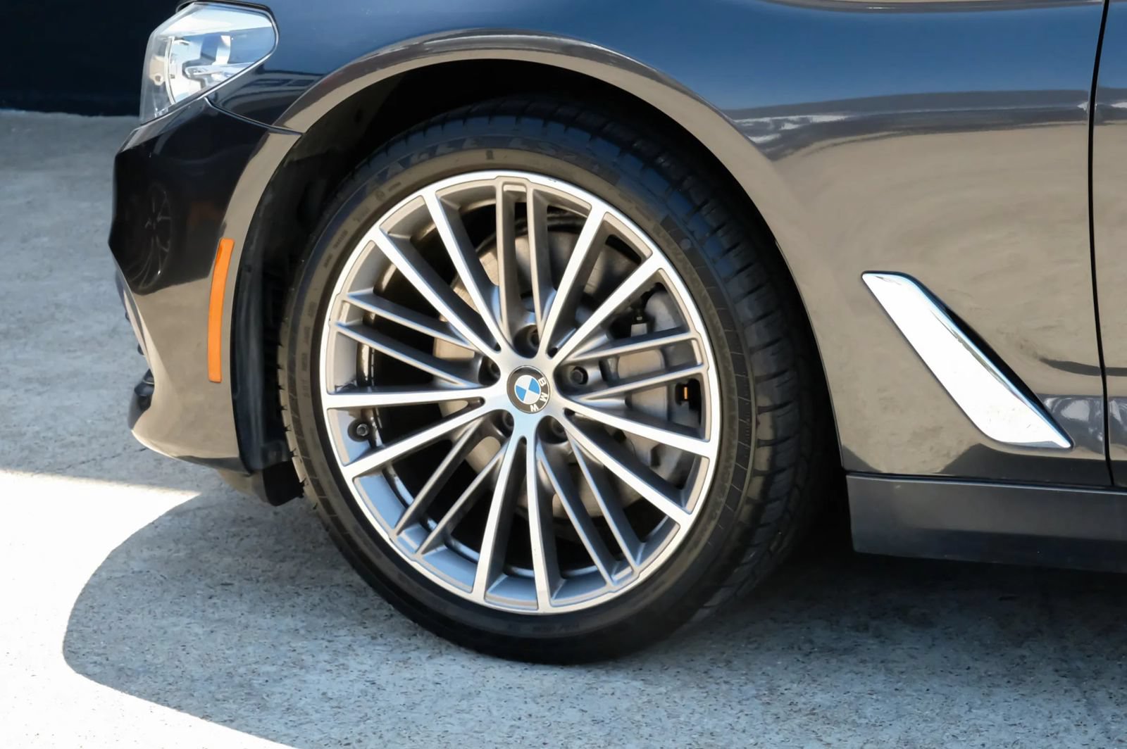 Used 2018 BMW 530i RWD image 67