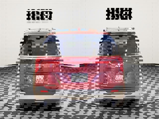 Used 2025 Kia Carnival EX image 6