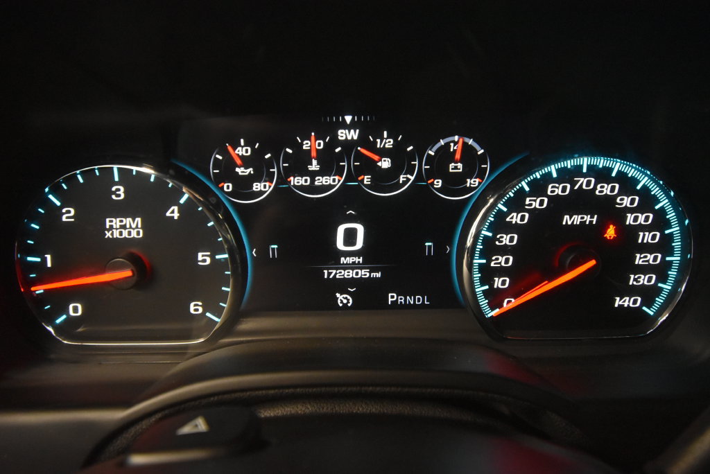 Used 2018 Chevrolet Tahoe Premier w/ RST 6.2L Performance Edition AWD/4WD image 10