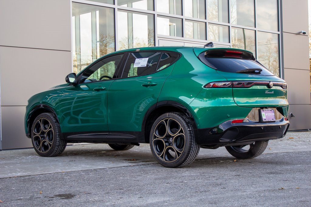 New 2025 Alfa Romeo Tonale image 8