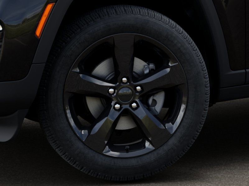 New 2025 Jeep Grand Cherokee Limited w/ Black Appearance Package AWD/4WD image 8