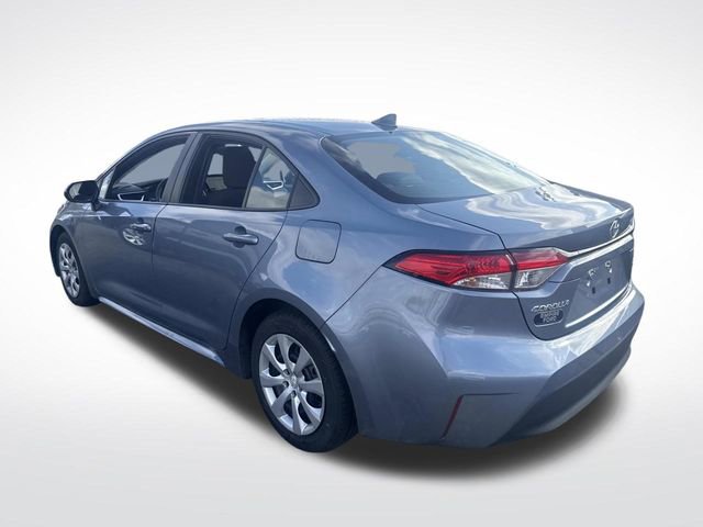 Used 2023 Toyota Corolla LE image 4