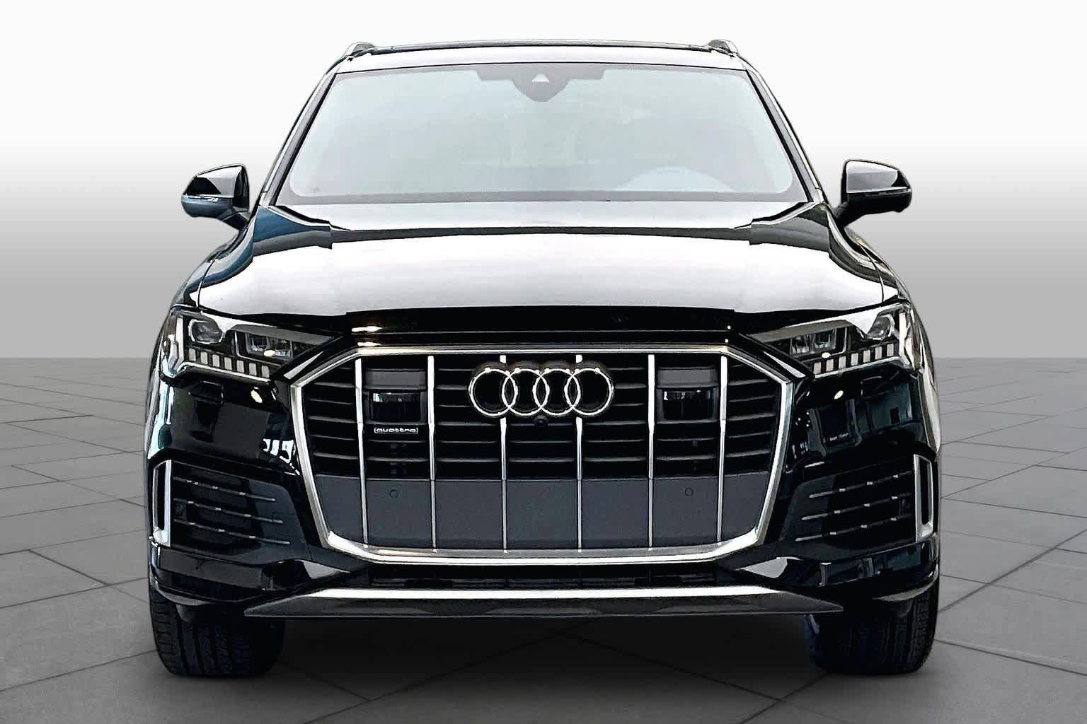 Used 2023 Audi Q7 2.0T Premium Plus w/ Premium Plus Package AWD/4WD image 3
