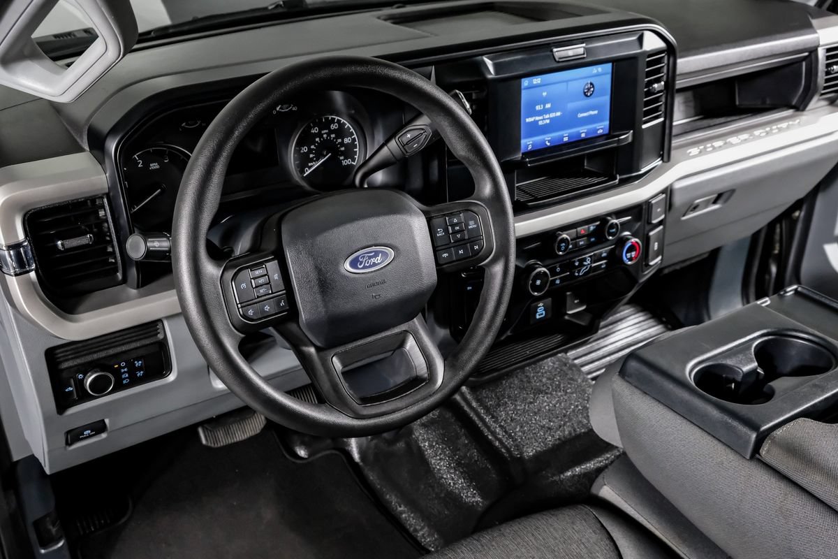 Used 2025 Ford F350 XL AWD/4WD image 15