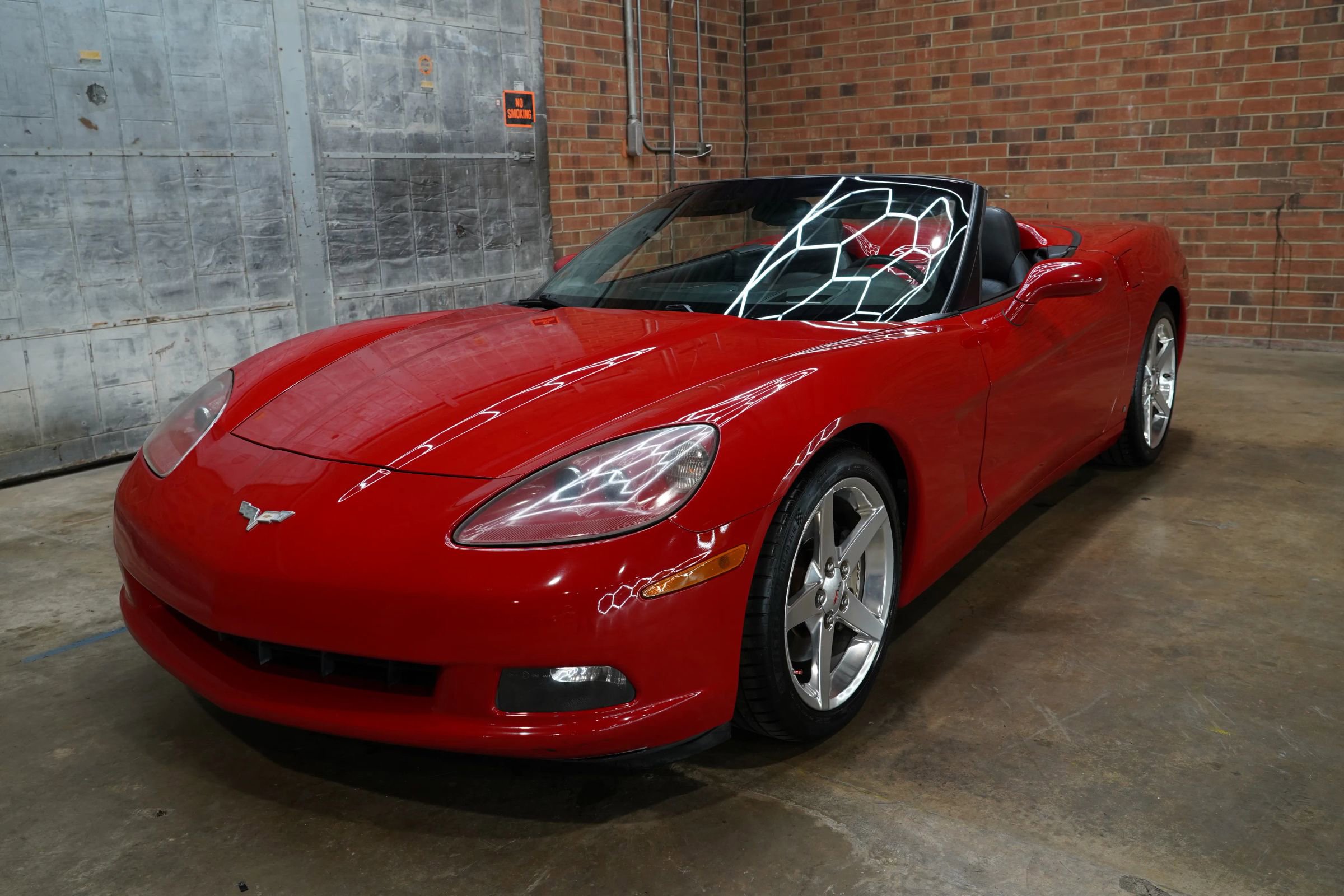 Used 2006 Chevrolet Corvette Convertible w/ Preferred Equipment Group RWD image 39