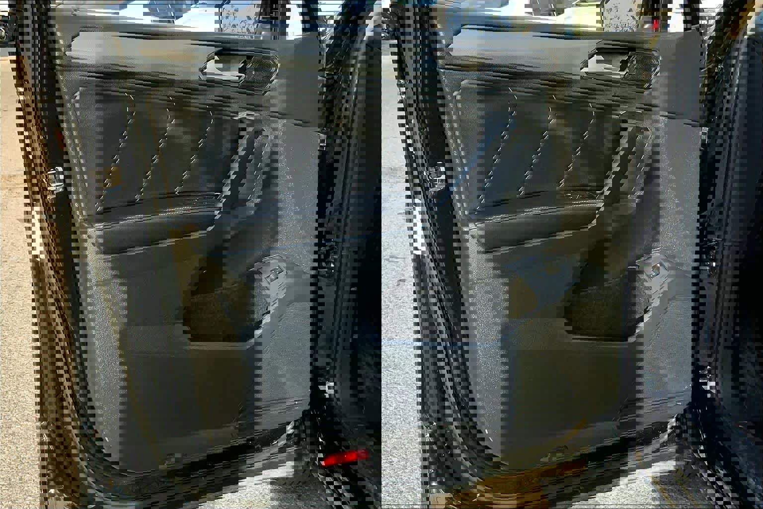 Used 2024 Volkswagen Tiguan SE image 20