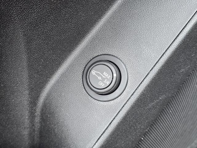 Used 2023 Chevrolet Equinox LT image 26