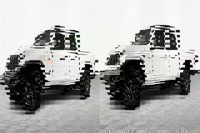 New 2026 Jeep Gladiator Sport