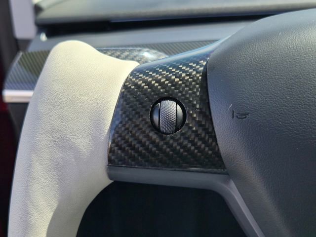 Used 2021 Tesla Model Y Long Range image 21