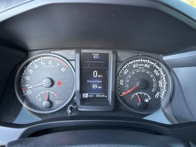 Used 2019 Toyota Tacoma SR image 29