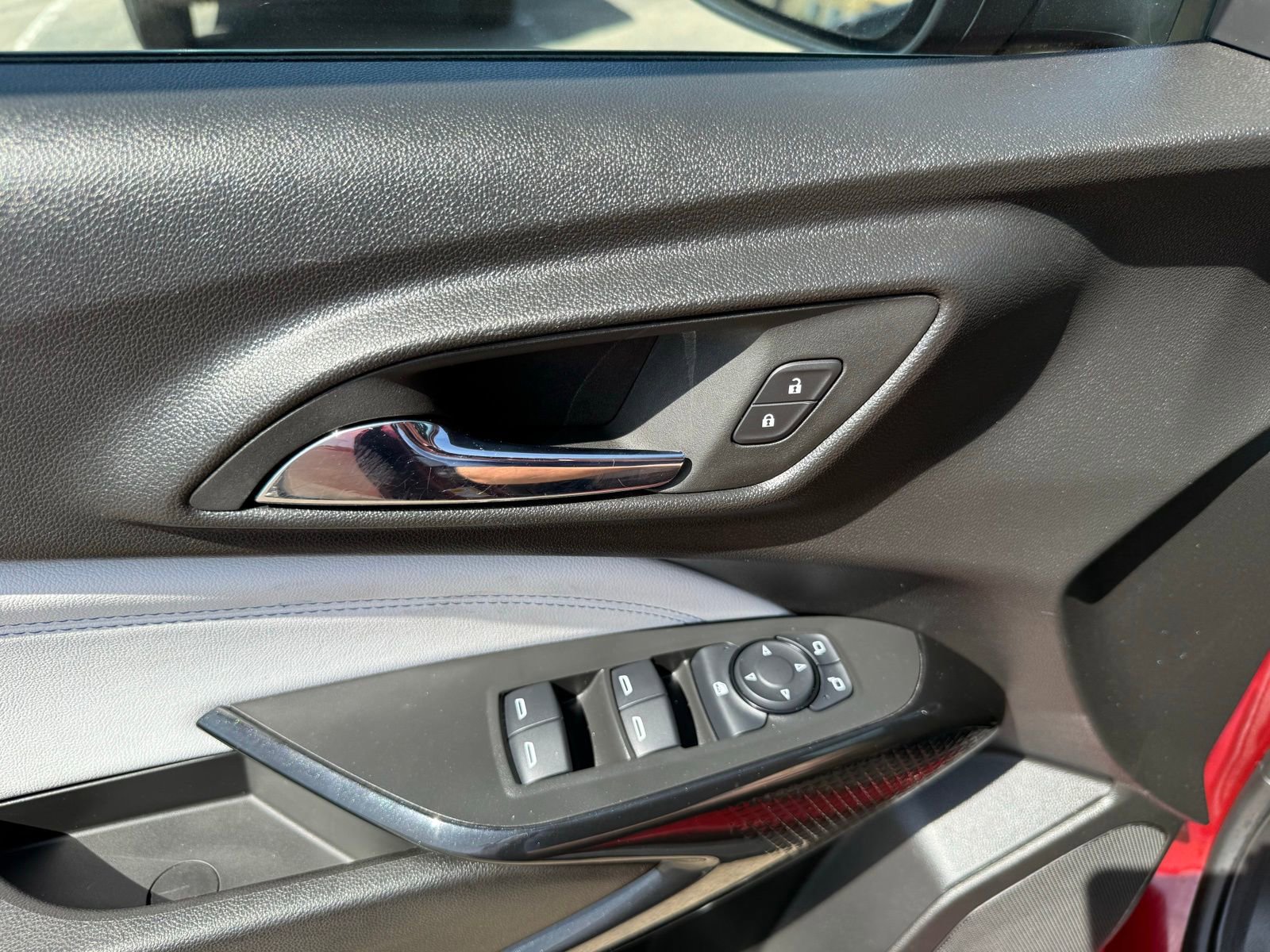 Used 2024 Chevrolet Trax LT image 12