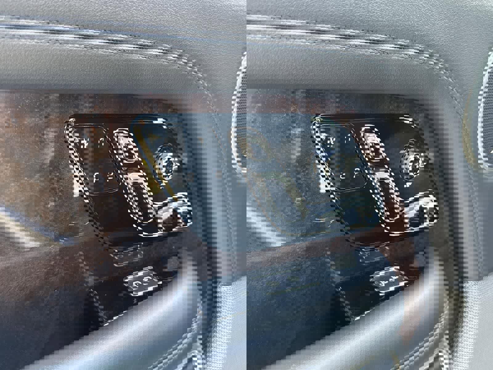 Used 2022 Land Rover Range Rover Westminster Edition image 24