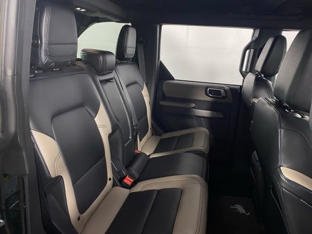 Used 2023 Ford Bronco Wildtrak AWD/4WD image 17