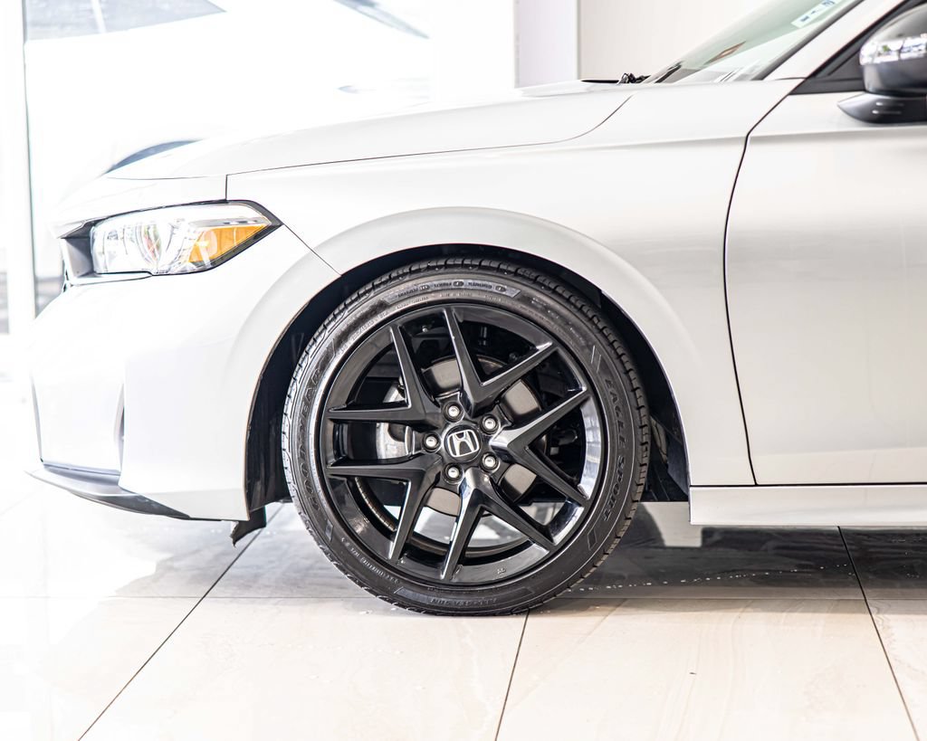 Used 2025 Honda Civic Sport image 8