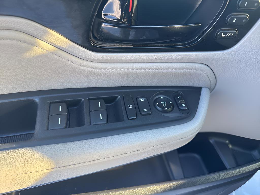 Used 2024 Honda Odyssey Touring image 14