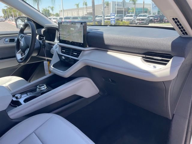 New 2026 Ford Explorer Active w/ Active Comfort Package RWD image 28