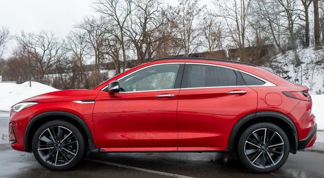 Used 2023 INFINITI QX55 Essential image 9