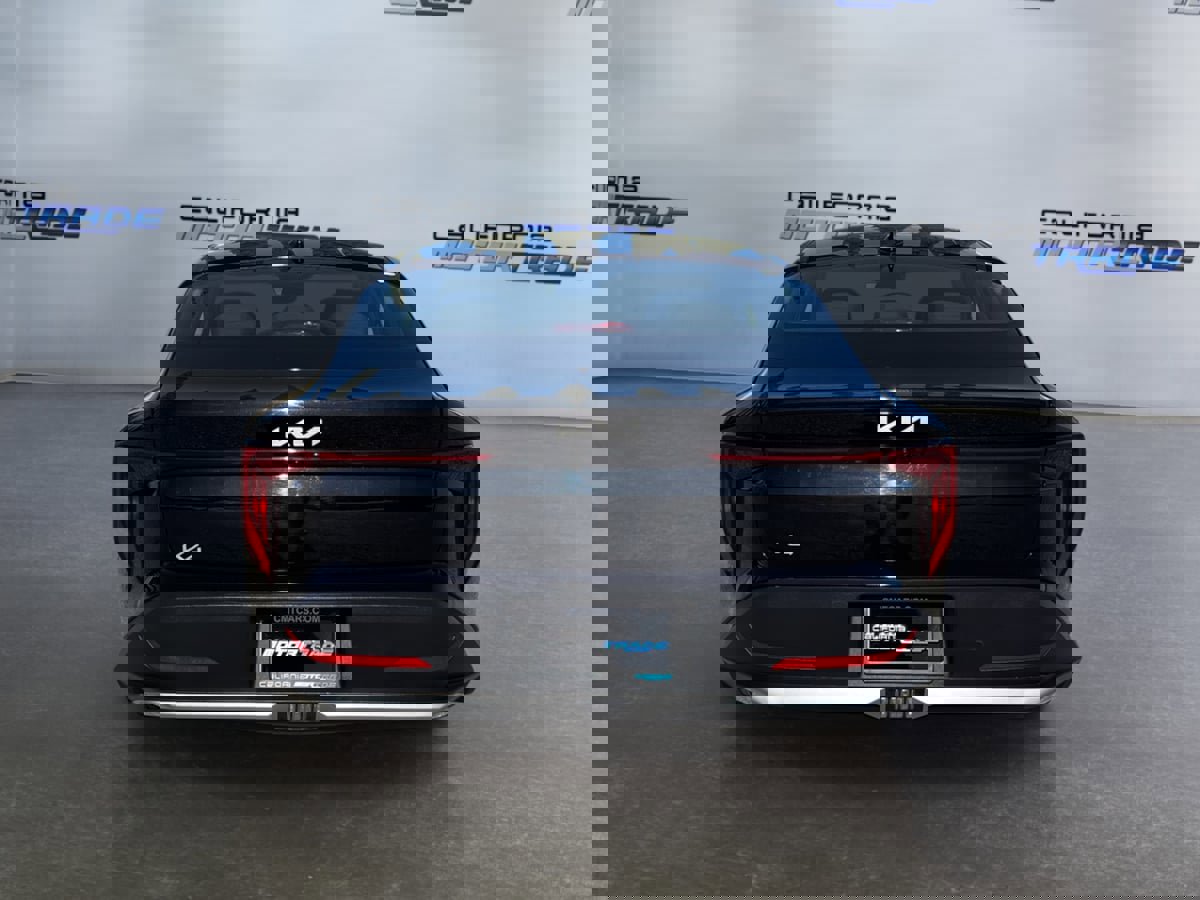 Used 2025 Kia K4 LXS image 6