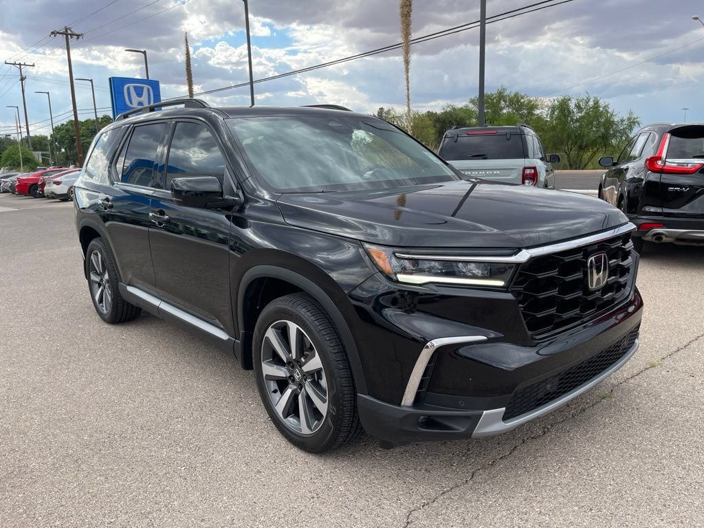 Certified 2024 Honda Pilot Touring image 7