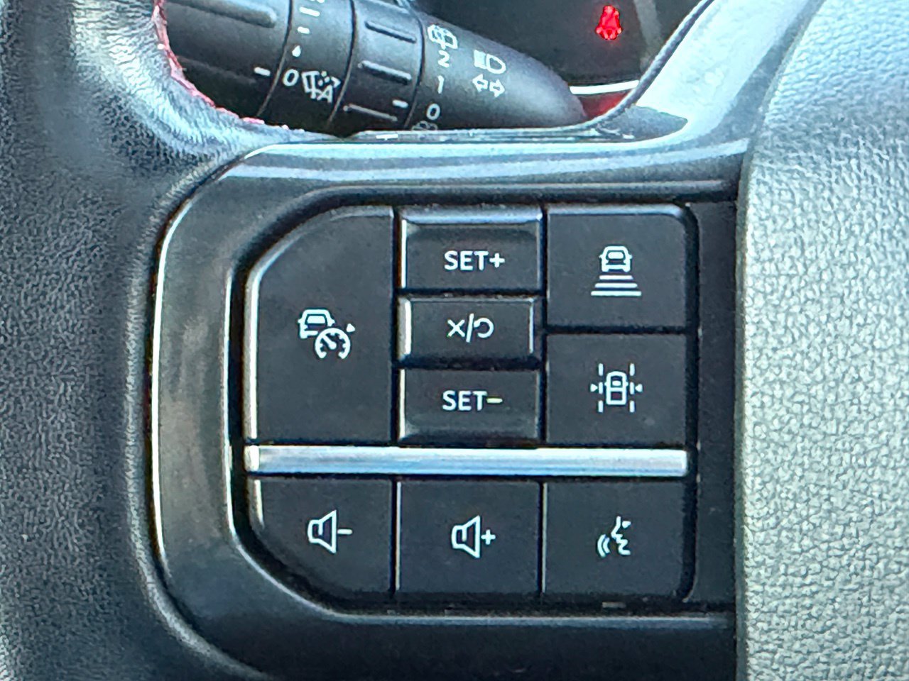 Used 2022 Ford Expedition Limited RWD image 18