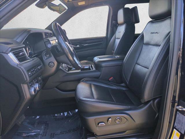 Used 2021 GMC Yukon Denali w/ Denali Premium Package AWD/4WD image 16