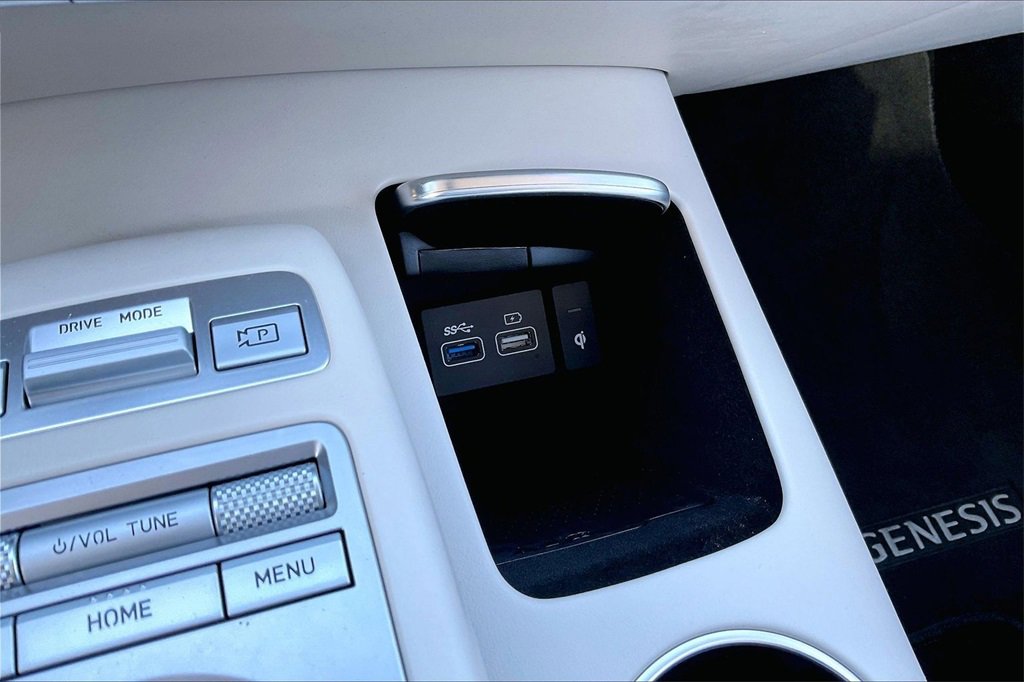 Used 2023 Genesis GV70 2.5T Select w/ Select Package image 15