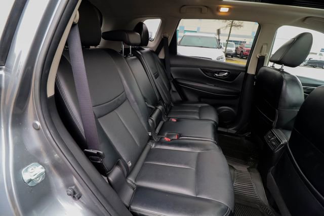 Used 2018 Nissan Rogue SL w/ Premium Package image 54