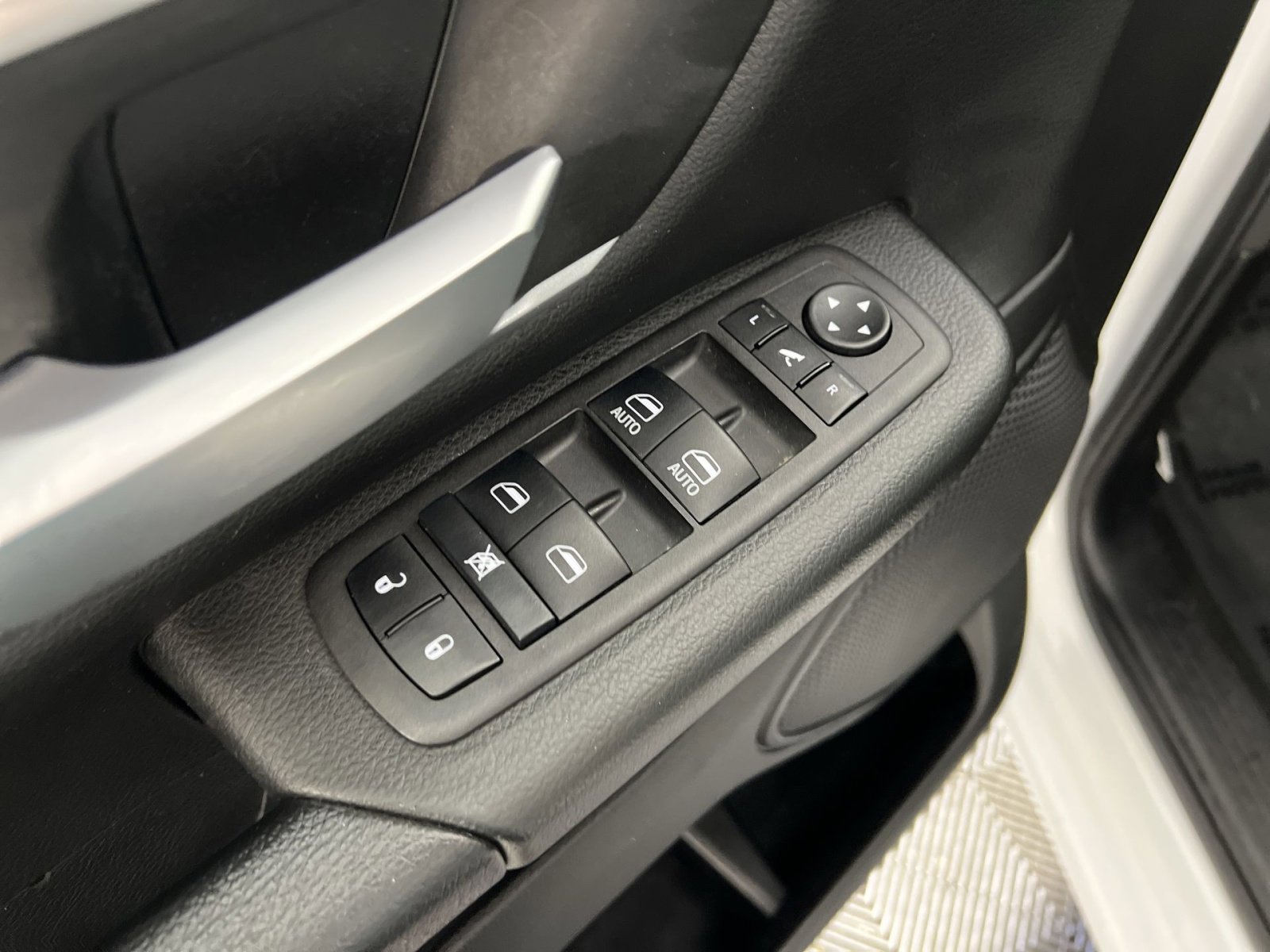 Used 2023 RAM 1500 Big Horn image 14