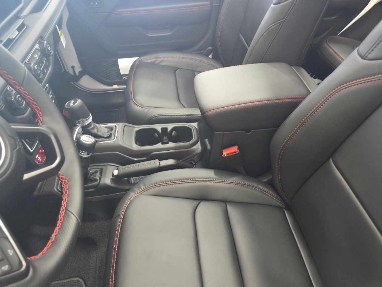 New 2027 Jeep Wrangler Unlimited Rubicon 392 AWD/4WD image 13