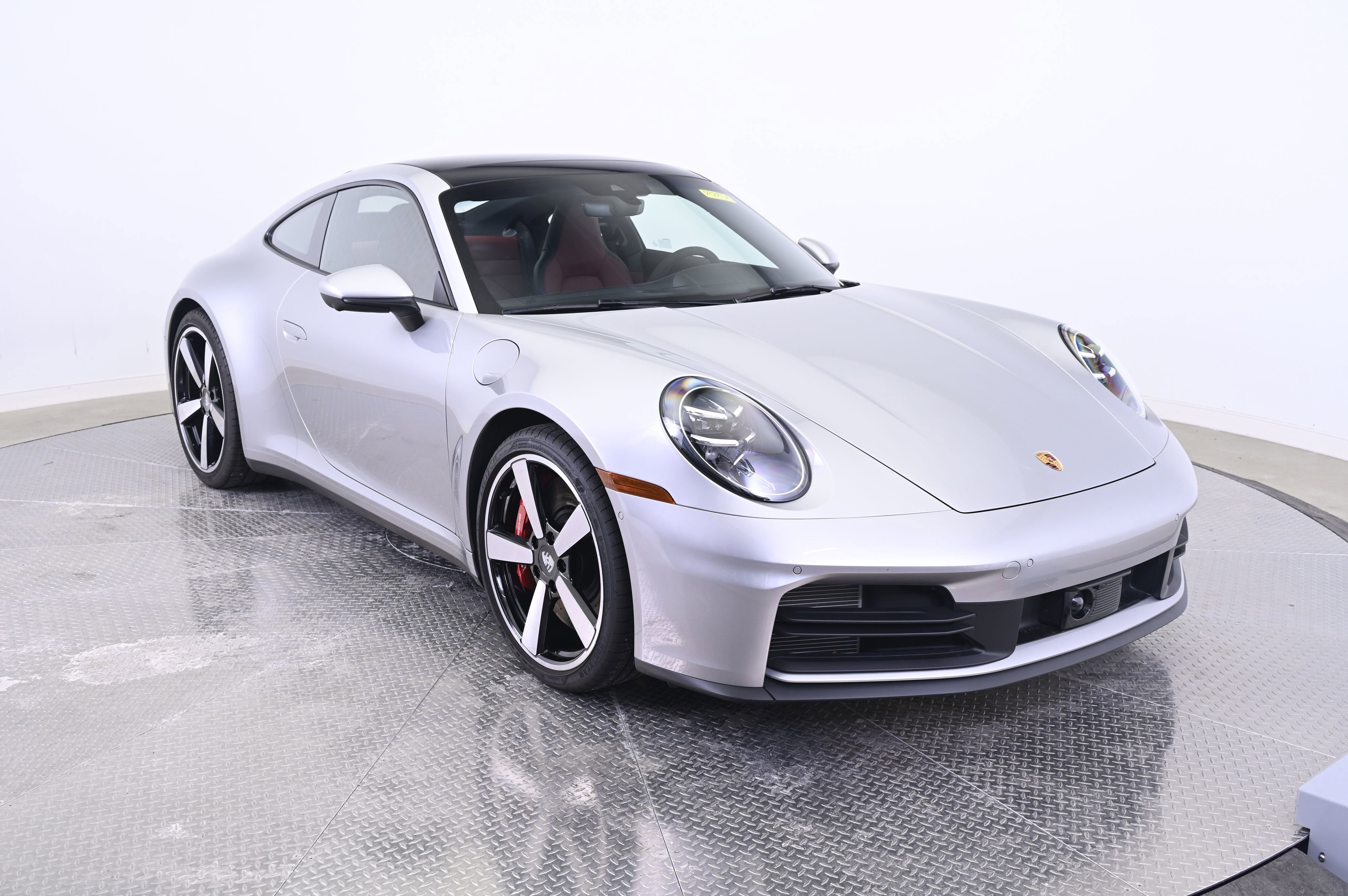 Certified 2025 Porsche 911 Carrera S image 9