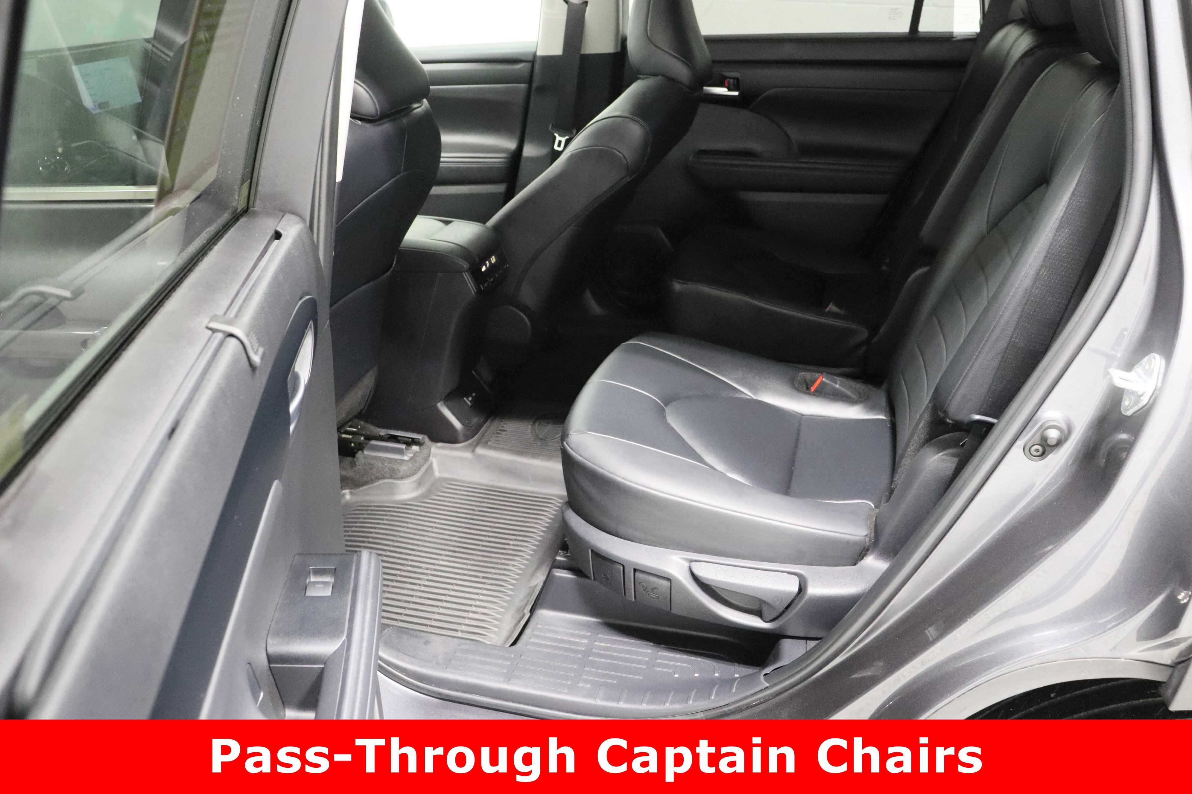 Certified 2025 Toyota Highlander XLE image 30