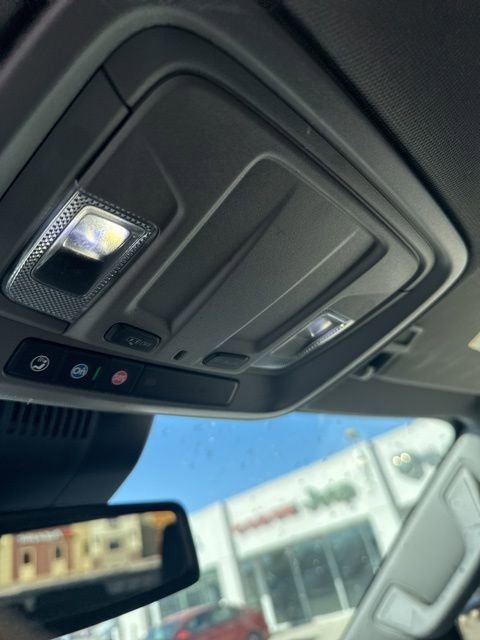 Used 2025 GMC Sierra 1500 SLT image 20