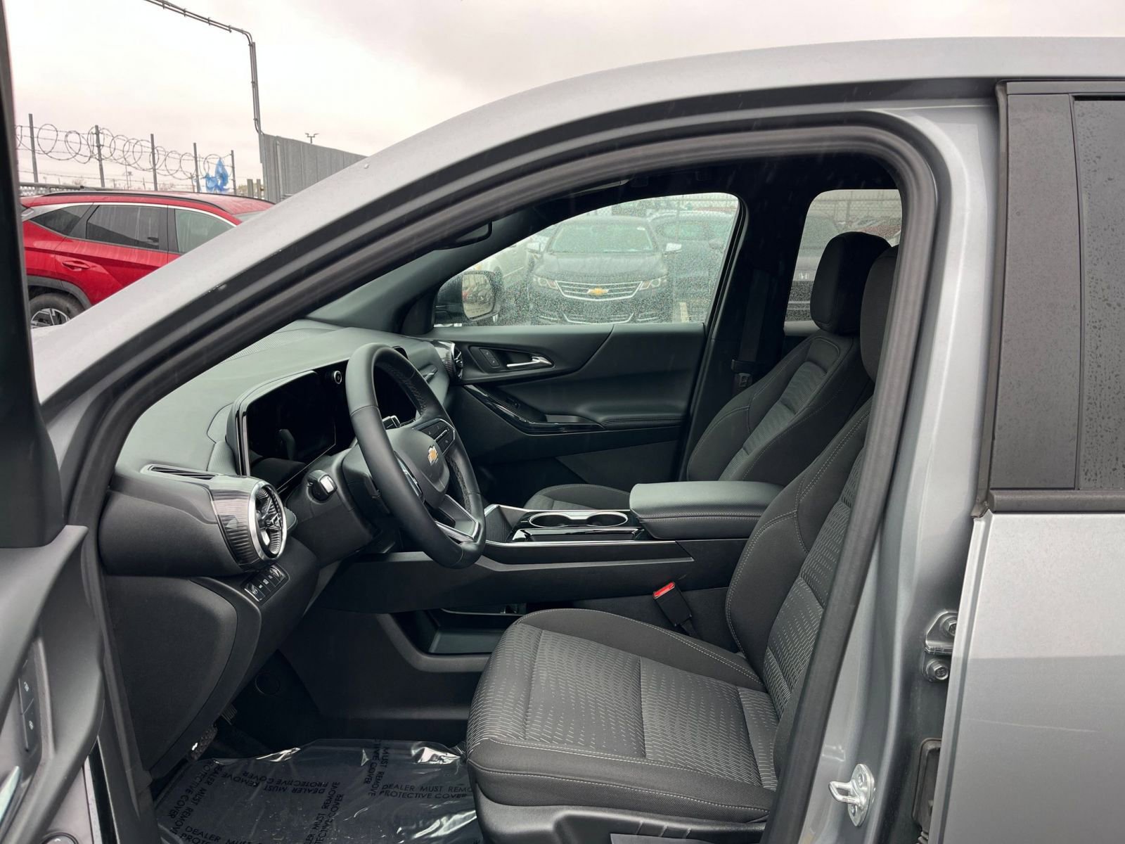 Used 2025 Chevrolet Equinox LT image 26