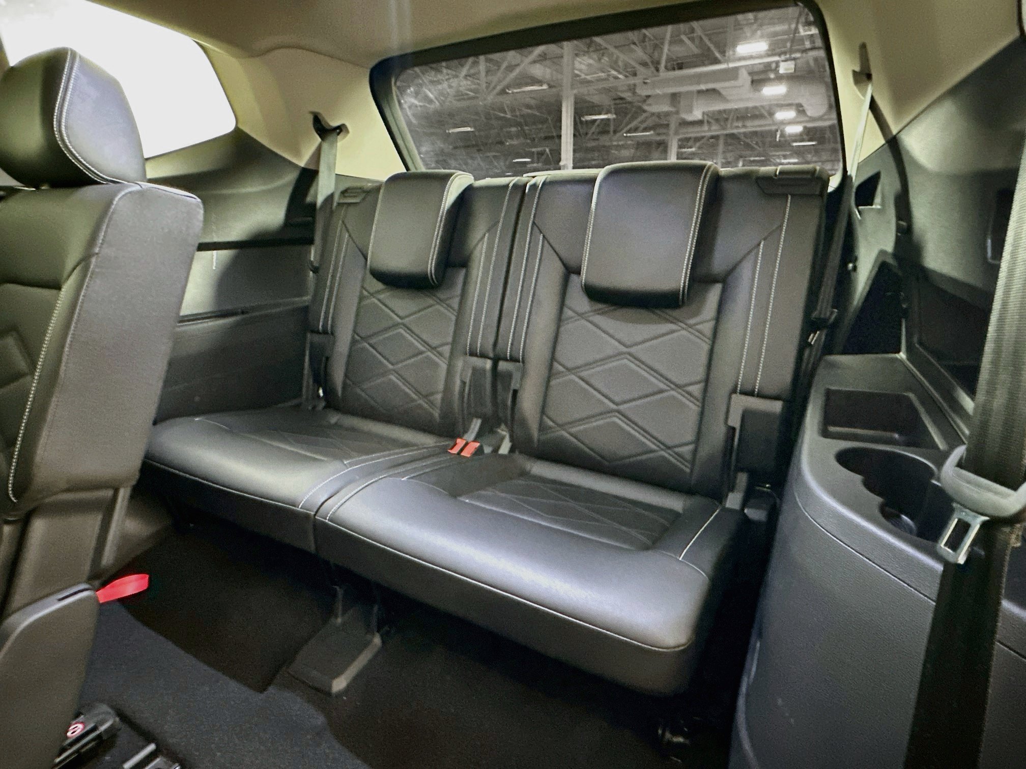 Used 2025 Volkswagen Atlas SE FWD image 30