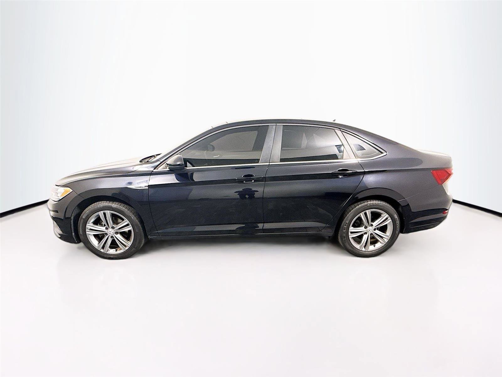 Used 2019 Volkswagen Jetta R-Line image 8