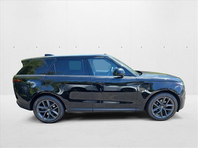 New 2025 Land Rover Range Rover Sport SE image 4