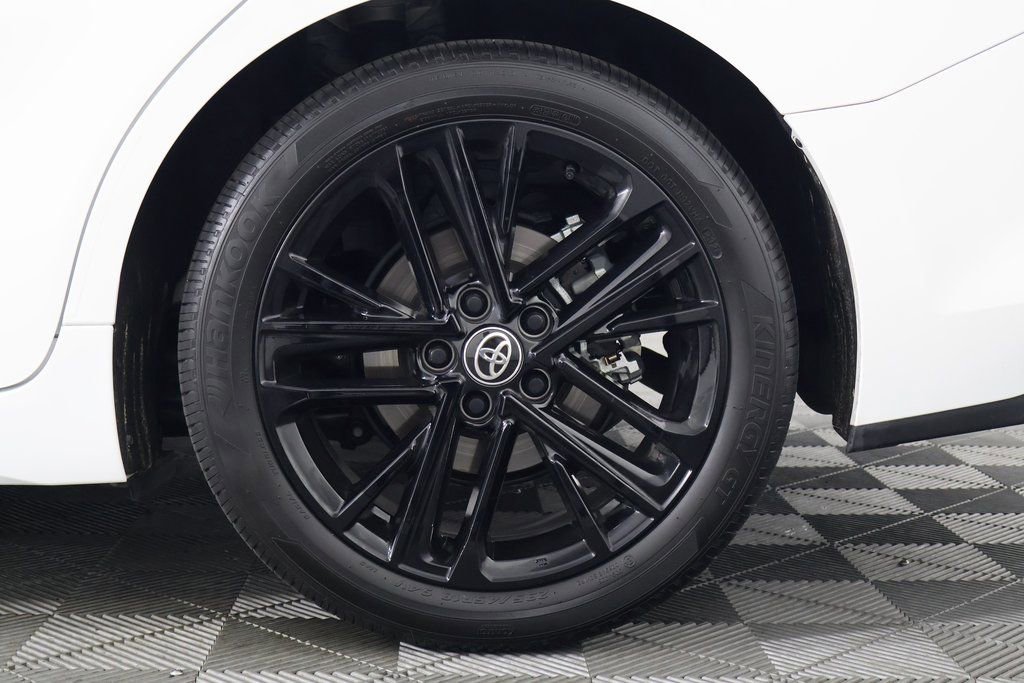 Used 2025 Toyota Camry SE image 16