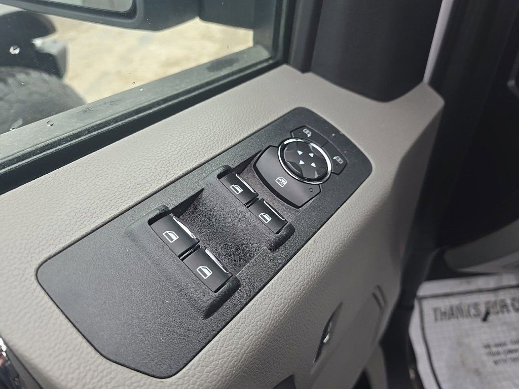 Used 2020 Ford F150 XLT image 7