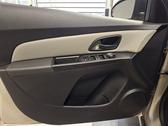 Used 2012 Chevrolet Cruze LS w/ Connectivity Package image 15