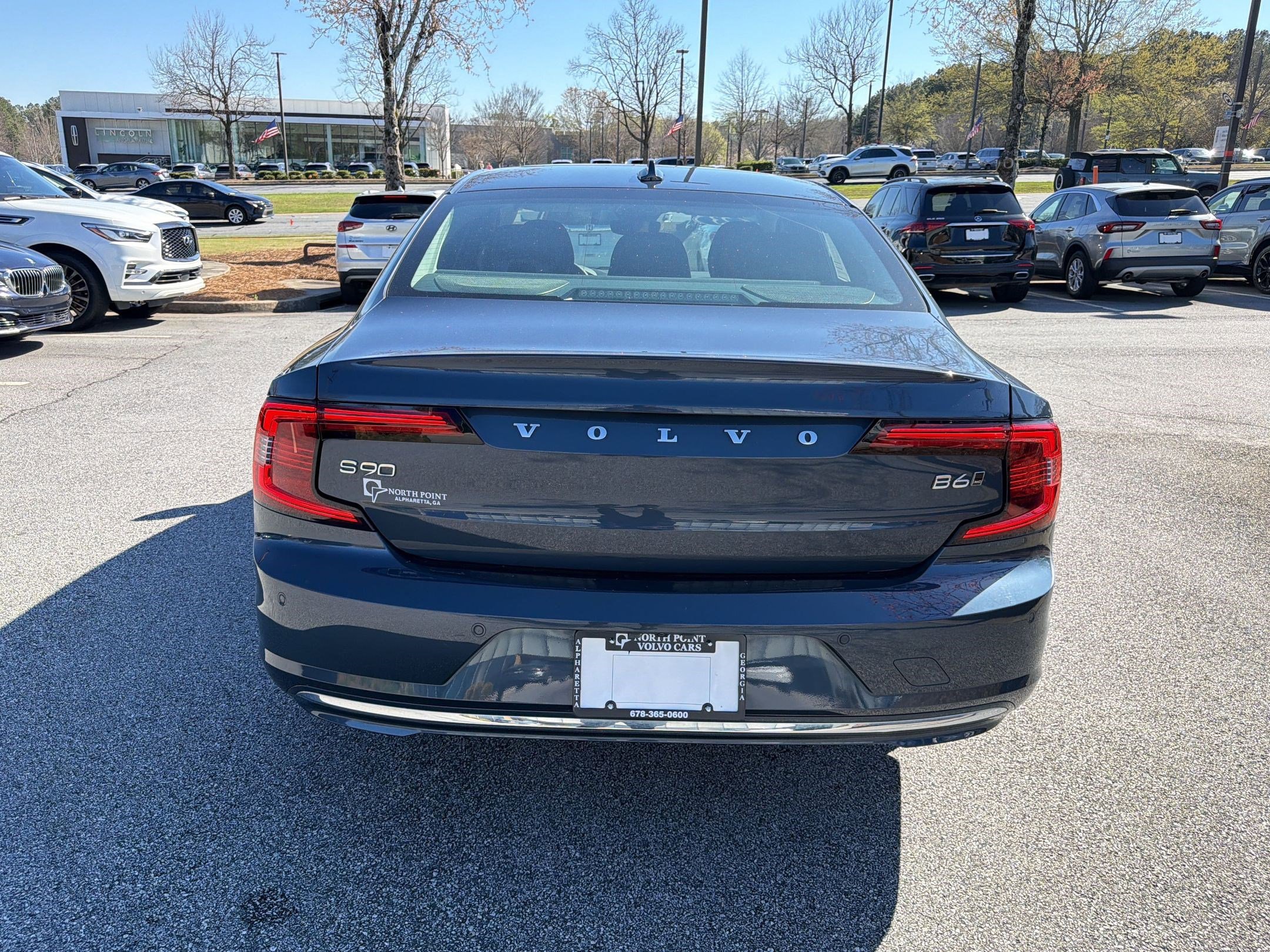 Certified 2023 Volvo S90 B6 Ultimate w/ Lounge Package image 10