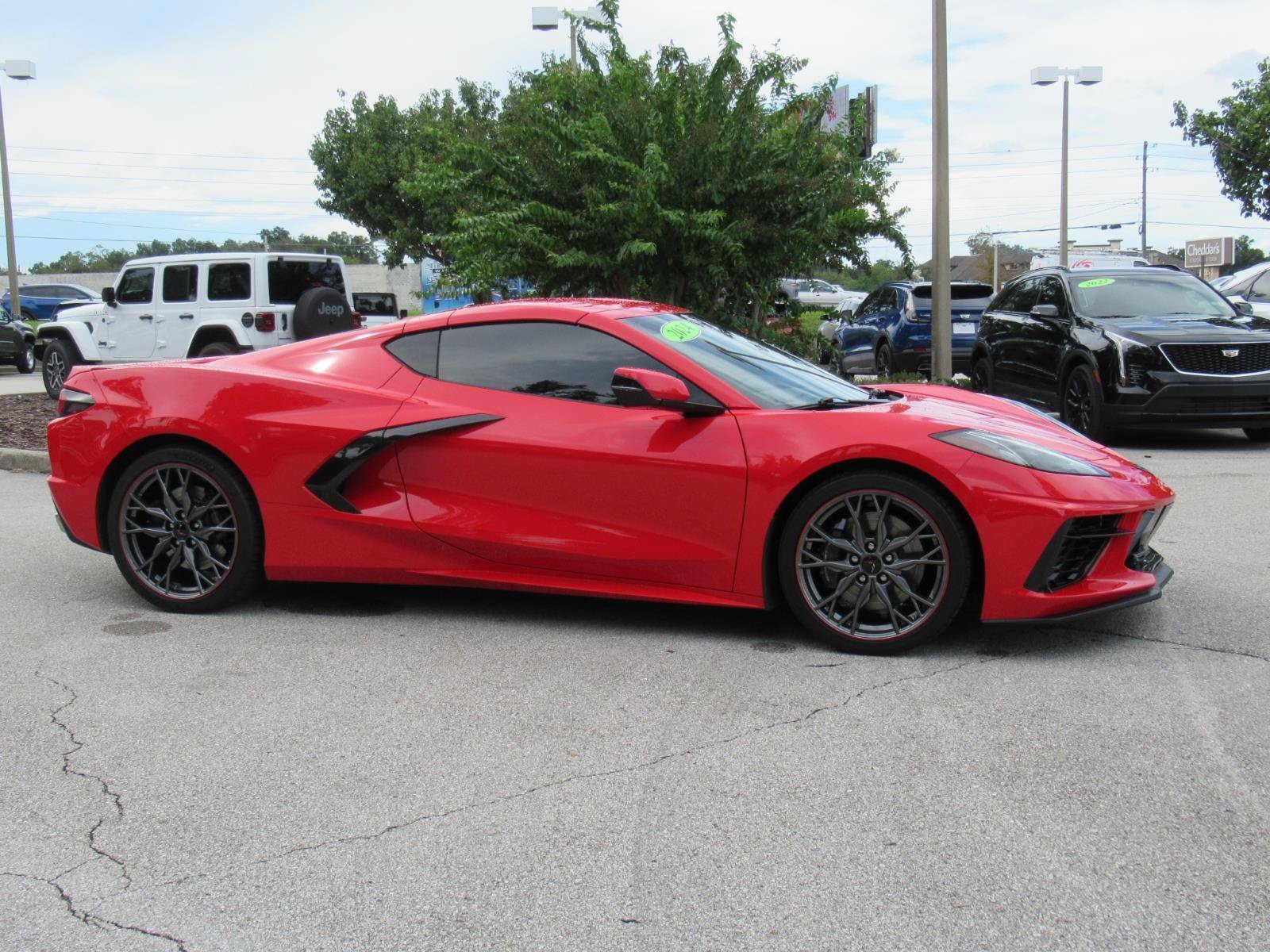 Used 2024 Chevrolet Corvette Stingray Preferred Cpe w/ Z51 Performance Package RWD image 2